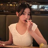 JANG WON YOUNG.
