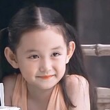 fenhongzhuxiaoyi