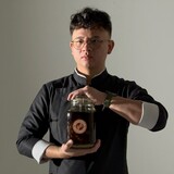 He'an Zhong Yi Tit T