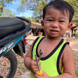 หลอนกาวจัง