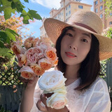 weiweidehuacaoshijie