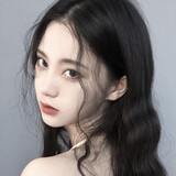 naqiuzaizhongjian