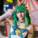 Secrets_cosplay