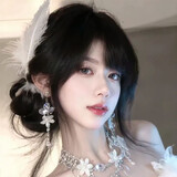 Luna (Cherry)