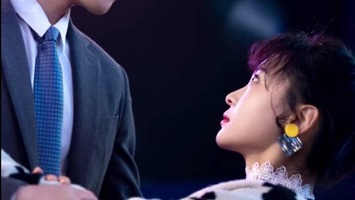 صديقة الرئيس المثيرة للدراما