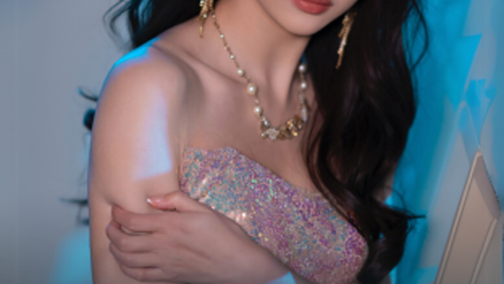 She Rose from the Abyss