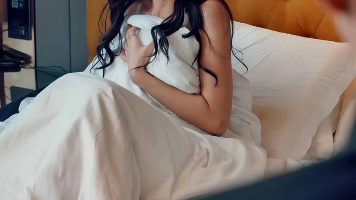 สัญญารักประธานกู้