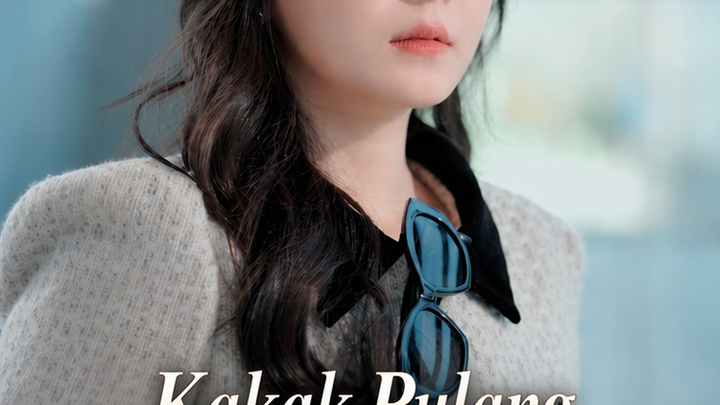 Kakak Pulang Bawa Tiga Versi Mini Dirinya