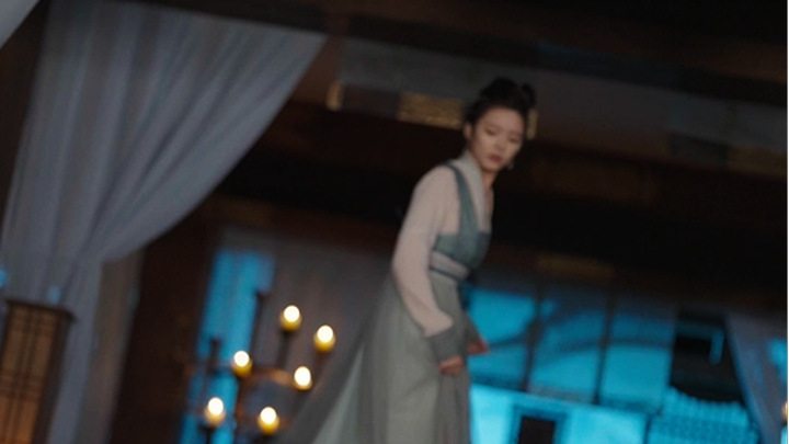 إنقاذ الشرير بعد الانتقال عبر الأبعاد