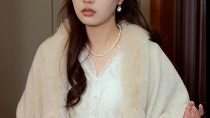 Mẹ Chồng Nguy Kịch, Chồng Mải Mê Đoàn Tụ Với Tình Cũ