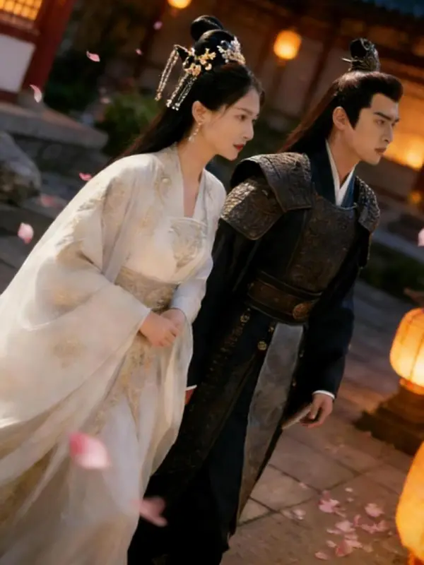 Xuân Thắm Trong Lều Gấm