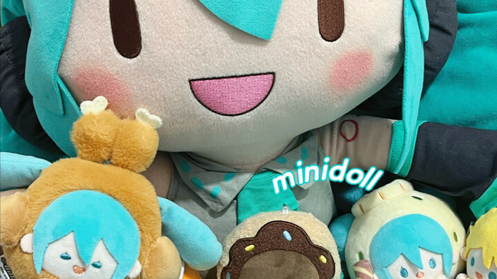 Miku baby explodes delicious food & minidoll