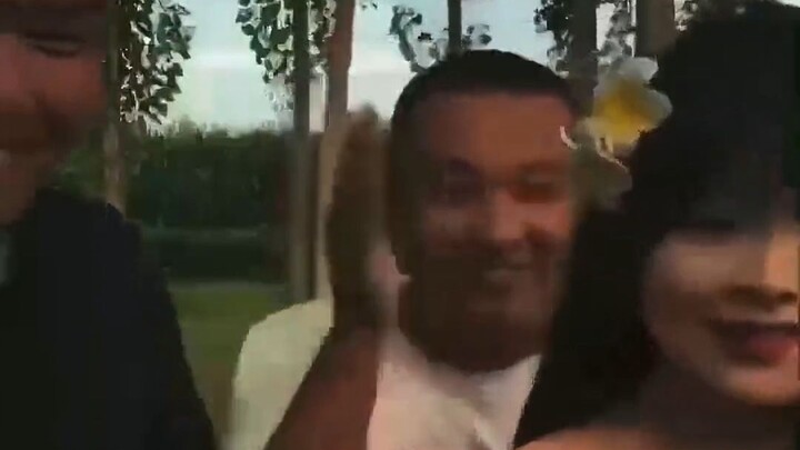 "ความสุขของผู้ใหญ่"