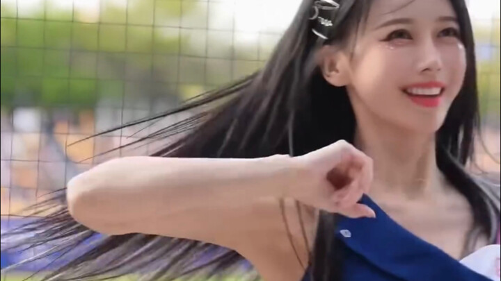 Trẻ con mới phải lựa chọn, Nhã Anh là người lớn, cô ấy muốn có tất cả.