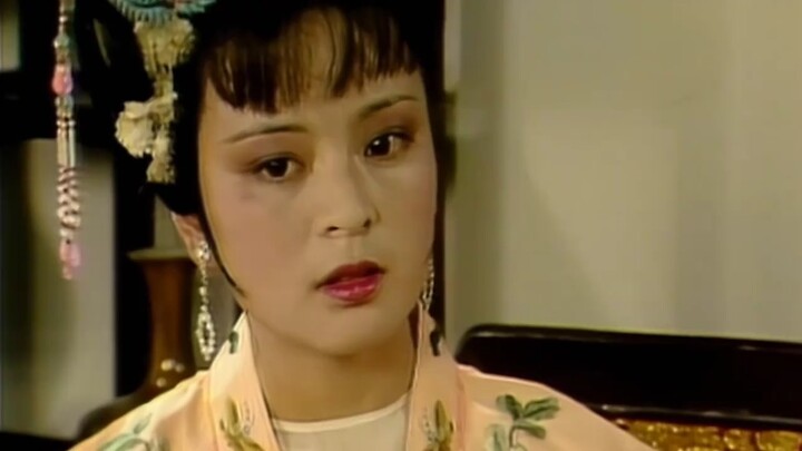 南安太妃要认惜春为义女，惜春满眼泪水