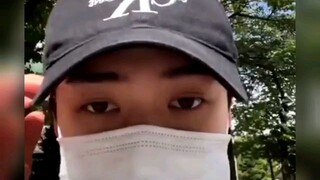 SEHUN INSTA LIVE