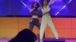 [pretty savage/black mamba] Still filming the Korean dance compe*on in college, shamefully formin