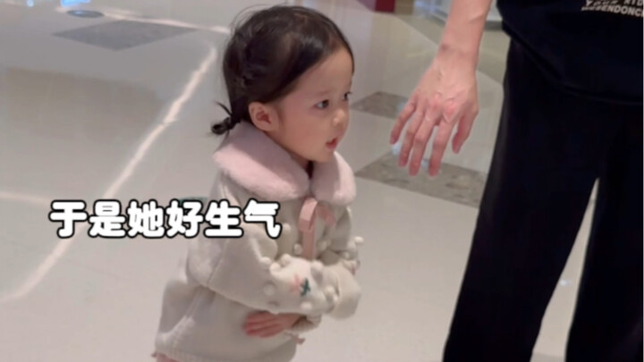 Ayah: Susah banget ditenangin! Nggak bakal abis-abis nih