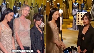 Video clips of Blackpink Jisoo with Jenna Ortega and Charlize Theron at Dior SS24 Show inParis