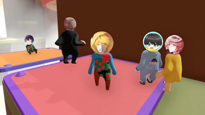 When the rubber men pass the levels, they turn into "Super Mario"!?