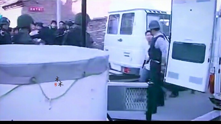 This tiger’s power is no joke~