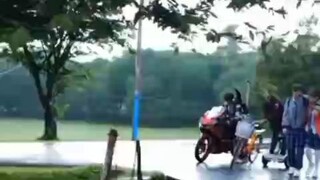 ngakak lihat gibran 🤣😭😂