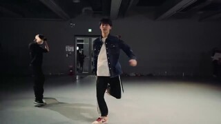 วงแดนซ์ใหญ่อะไรเนี่ย นี่มัน!! - หวังจื่อหาว 1 ล้านเต้นสตูดิโอซ้อม