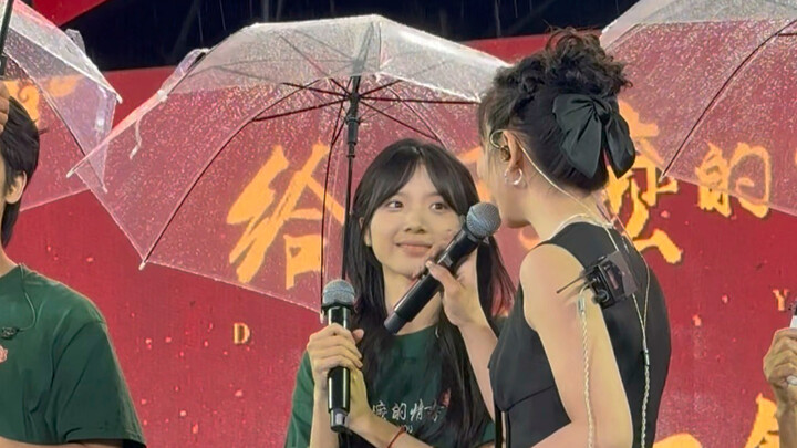 “At Grandma’s Love Letter,” 22-year-old Li Sitong, an amateur actress from Jieyang, Guangdong, was c