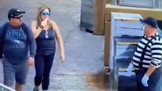 لطالما حاولت التقليد، ولم تُتجاوز أبداً.