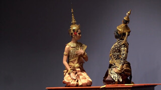 Adegan pilihan dari drama tari istana Kamboja "Ramayana" dengan subtitle bahasa Mandarin
