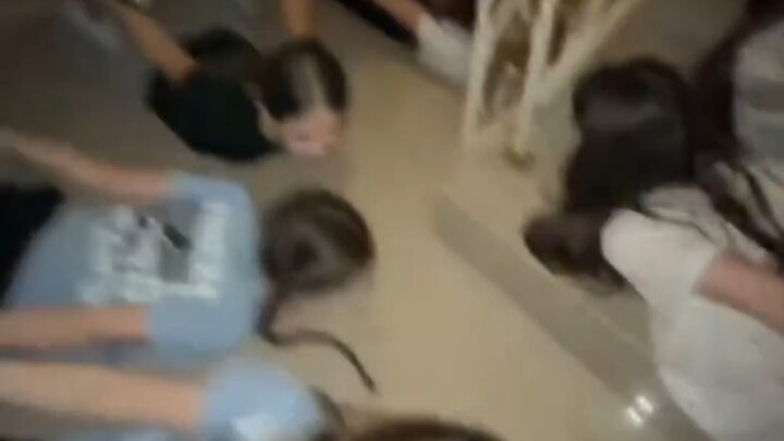 หลัวลี่กล่าว‖เธอเดาสิว่ามันคือสิ่งใด