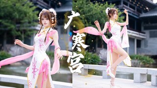 谁家古风女友？白白粉粉旗袍装～