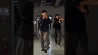☁️😌😌☁️ #koojaemo #choreography