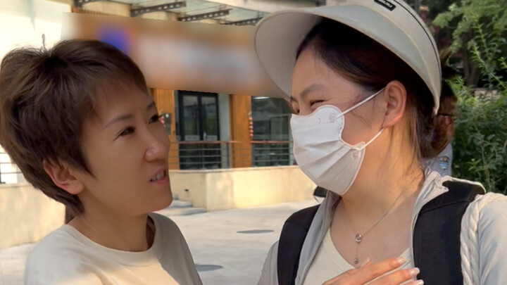 Cô giúp việc nhà tôi, một cô gái nhỏ tinh nghịch và đầy tò mò