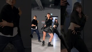 🔒💕 #haeunsong #youngjunchoi #choreography #alainacastillo #pocketlocket