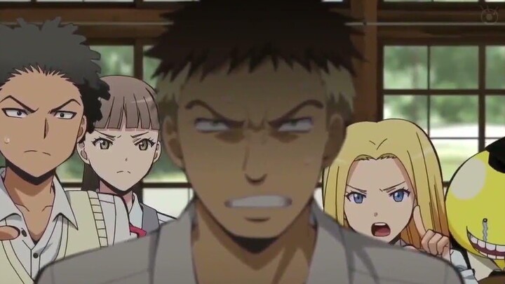 อาจารย์โคโระถูกรังแกโดยนักเรียนระดับ 3E ห้องเรียน