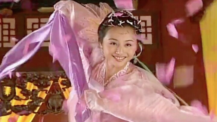 In old dramas, the cloth strips used for fighting scenes with white silk would break.