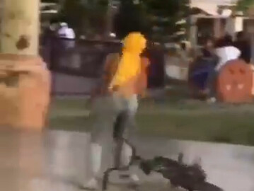 “คลิปตลกในครอบครัว”