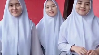 Wanita Sunda paling cantik + Simpel bahasa