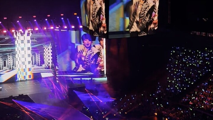 สติกเกอร์ที่ทำให้ขาเมาท์หนีไปหมดน่ะเป็นยังไง? NCT 127 มาเก๊า