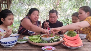 Ăn Cơm Lấy No Với Tô Mắm Chưng Chấm Đậu Rồng Dưa Leo Chuột| TKQ & Family T807