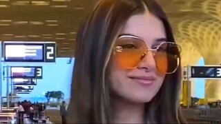 Cute 🥰 Tara Sutaria 😍 Looks Stunning 😘 At Mumbai Airport