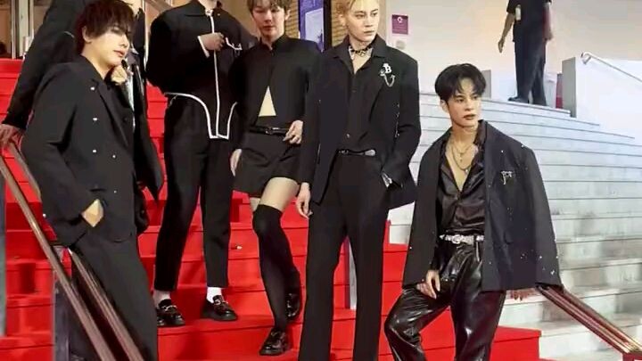 ประกาศรังวันอวอร์ดค้างที่19