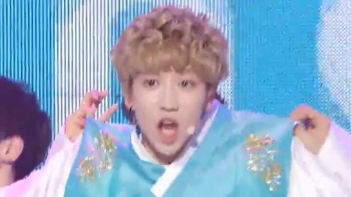 A mini-compilation of Wansui (from adorable little cutie to even more beautiful as she grows up)