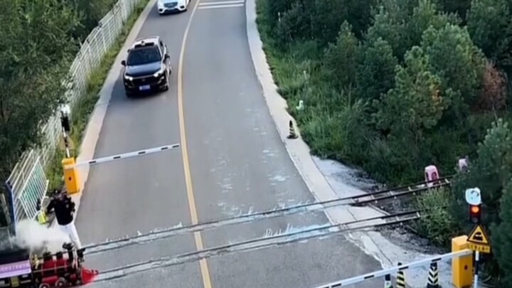 Biarkan kereta menjadi kebohonganmu