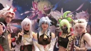 Bagaimana pengalaman Cos Shen He dan Gan Yu pergi ke London Comic Con? |Ambil foto dengan coser resm