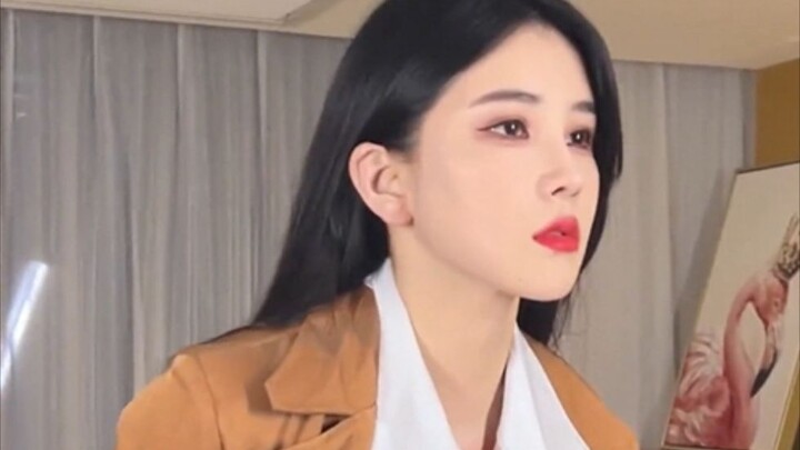 姐姐出差买了个人偶回家后……