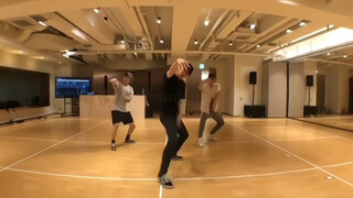 【吴世勋】ins练习室Go！好有力量感！