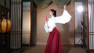 人间处处浪漫、落叶亦是温柔.