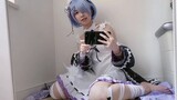 [Rem cos] Click to get a barefoot Rem wife
